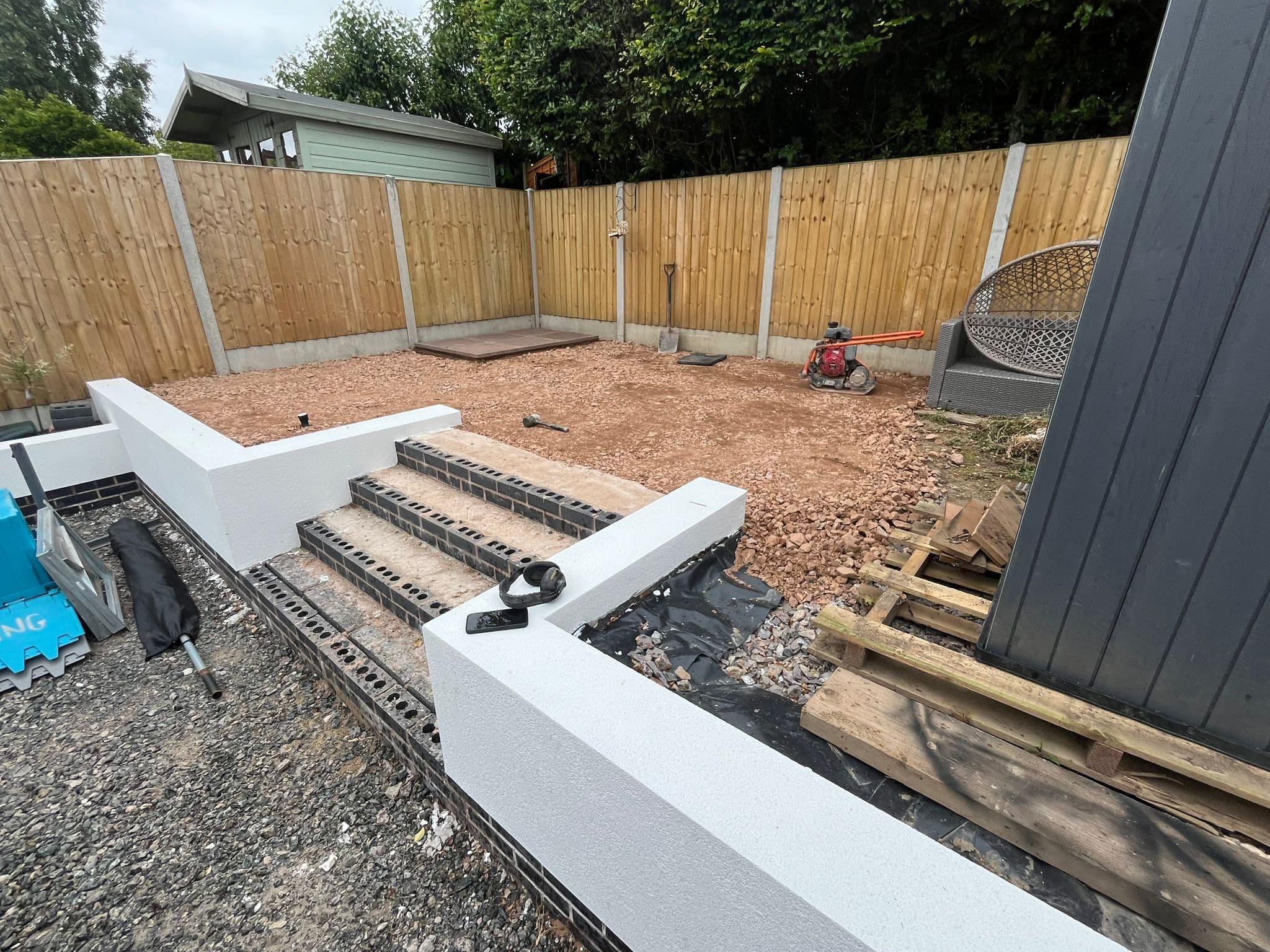 Helen Patio Halesowen - Photo 1