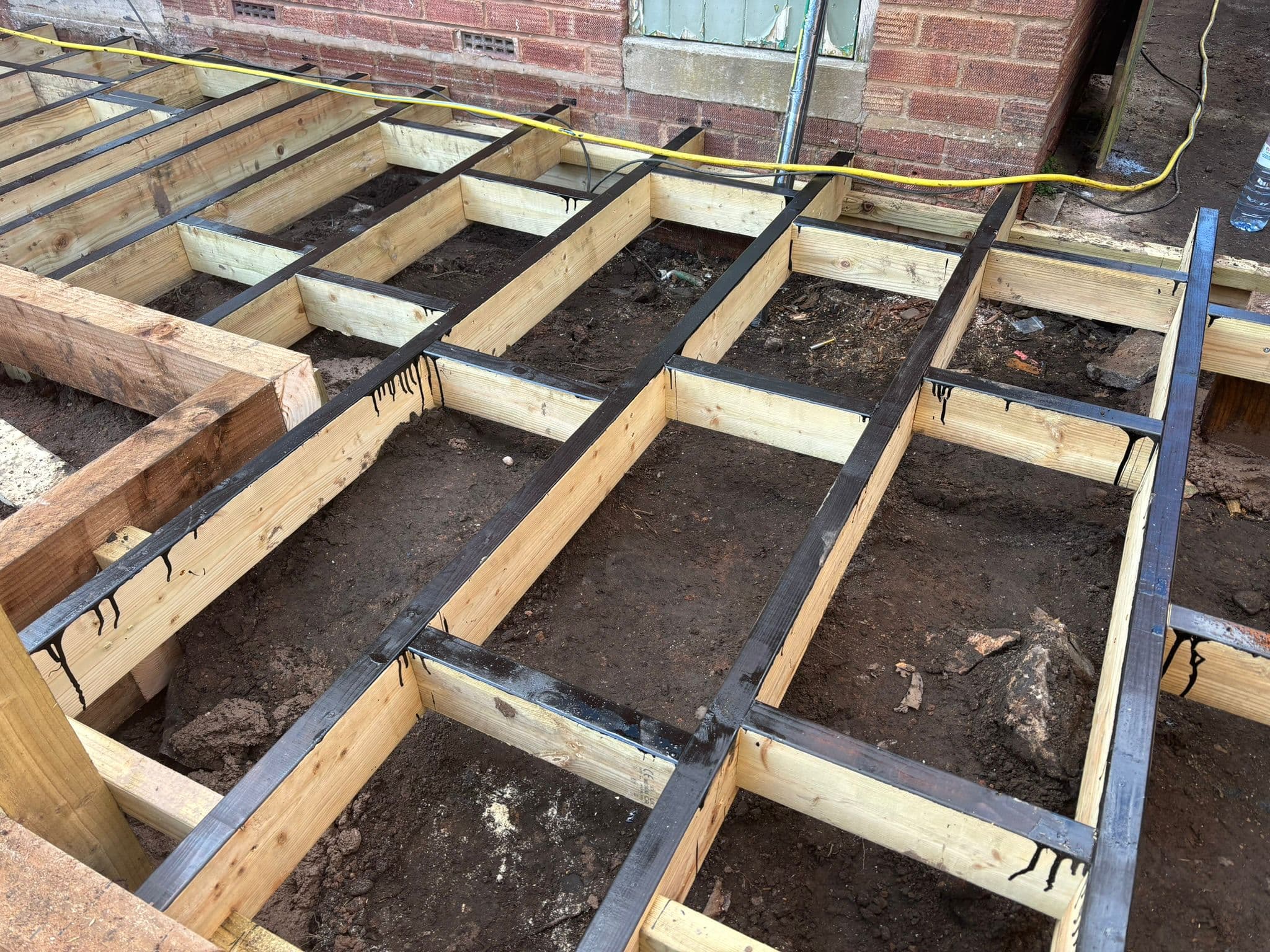 Raised Composite Decking - Photo 8