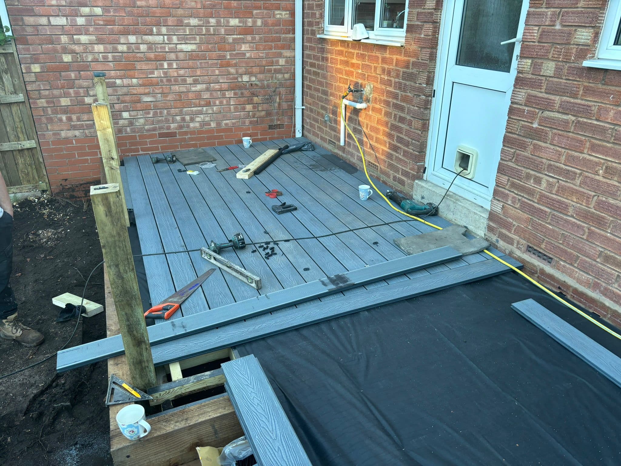 Raised Composite Decking - Photo 9