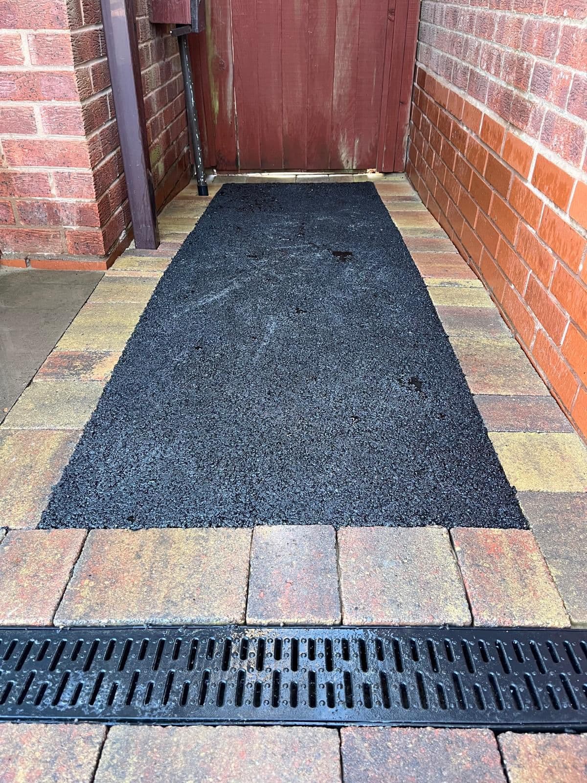 Tarmac Driveway - Photo 21
