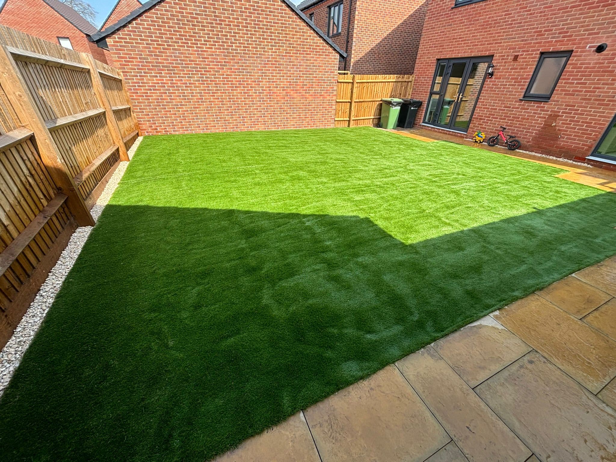 Artificial Grass Garden - Photo 9