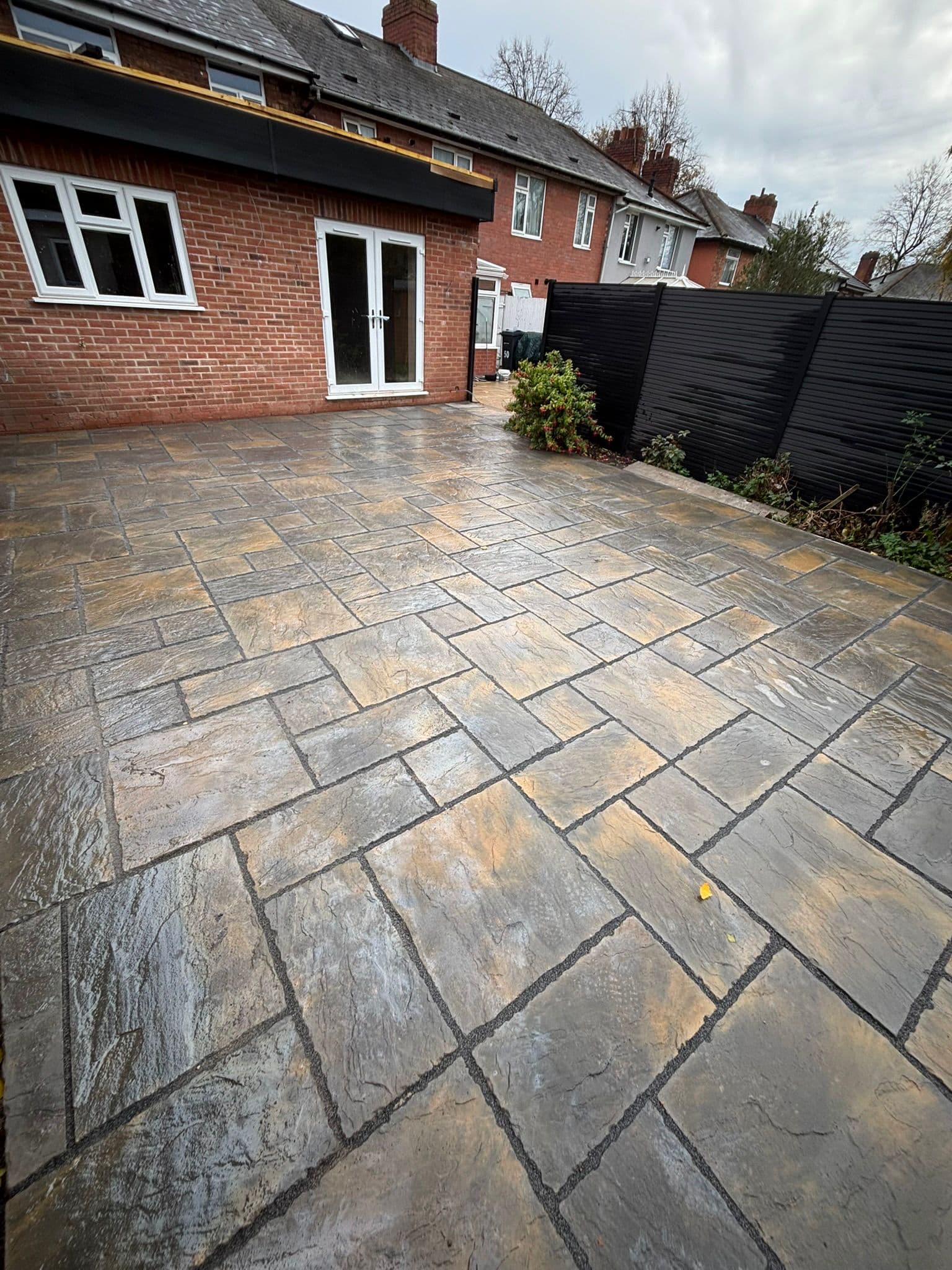 Rustic Stone Patio - Photo 7