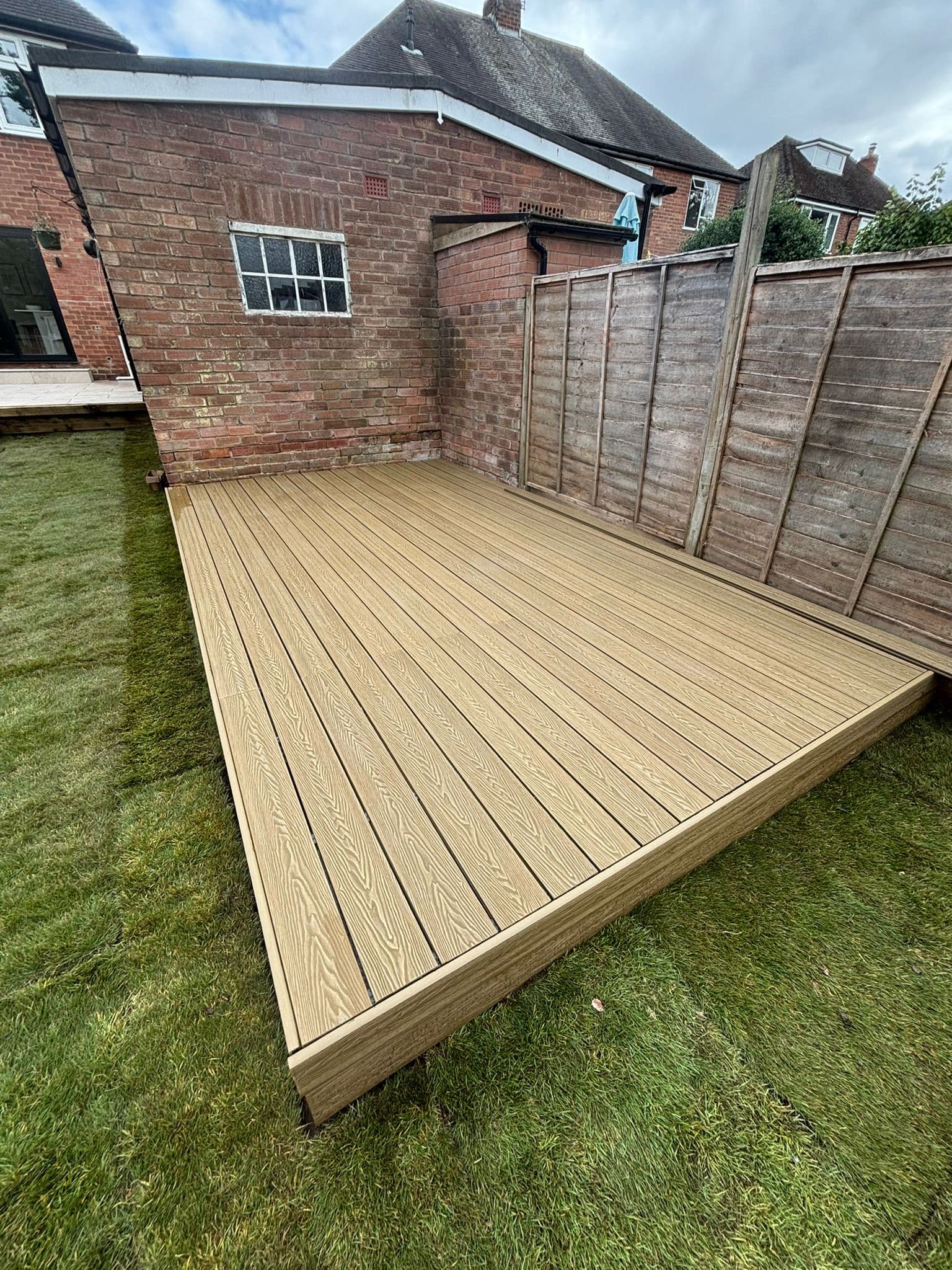 Patio Slabbing & Composite Decking - Photo 20